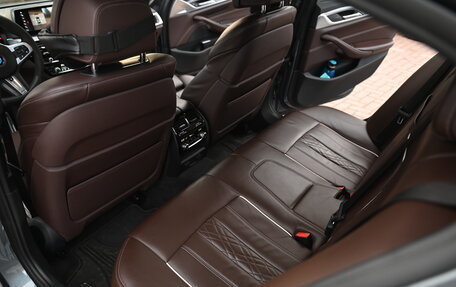 BMW 5 серия, 2018 год, 3 200 000 рублей, 28 фотография