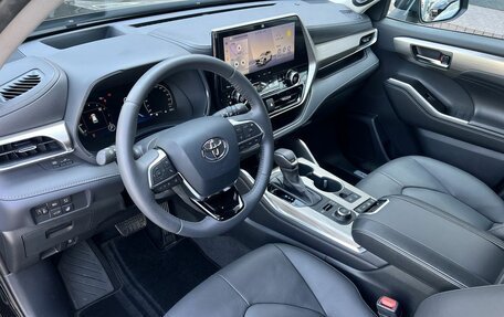 Toyota Highlander, 2024 год, 5 950 000 рублей, 10 фотография