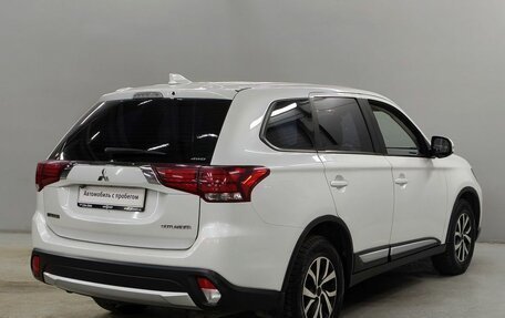 Mitsubishi Outlander III рестайлинг 3, 2018 год, 1 863 000 рублей, 5 фотография