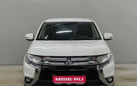 Mitsubishi Outlander III рестайлинг 3, 2018 год, 1 863 000 рублей, 2 фотография