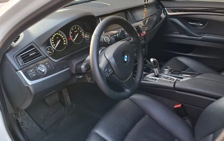 BMW 5 серия, 2014 год, 1 950 000 рублей, 8 фотография