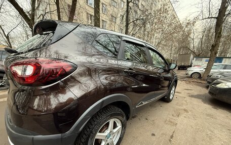 Renault Kaptur I рестайлинг, 2017 год, 1 700 000 рублей, 8 фотография