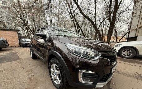 Renault Kaptur I рестайлинг, 2017 год, 1 700 000 рублей, 6 фотография