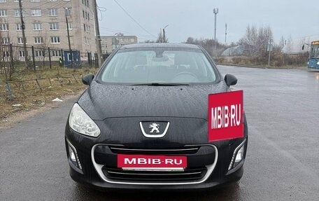 Peugeot 308 II, 2011 год, 600 000 рублей, 2 фотография