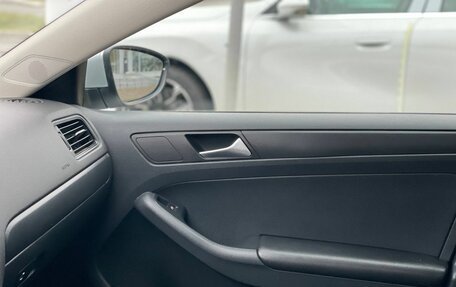 Volkswagen Jetta VI, 2015 год, 1 030 000 рублей, 12 фотография