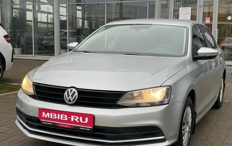 Volkswagen Jetta VI, 2015 год, 1 030 000 рублей, 2 фотография