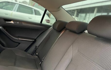 Volkswagen Jetta VI, 2015 год, 1 030 000 рублей, 16 фотография