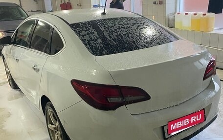 Opel Astra J, 2012 год, 625 000 рублей, 6 фотография