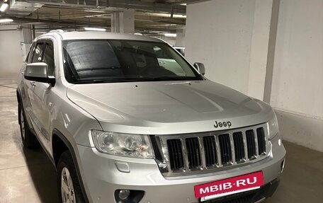 Jeep Grand Cherokee, 2011 год, 1 850 000 рублей, 6 фотография