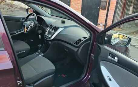 Hyundai Solaris II рестайлинг, 2012 год, 845 000 рублей, 5 фотография