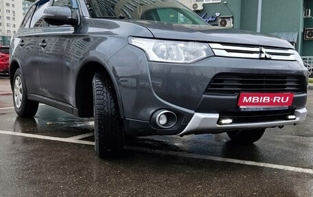 Mitsubishi Outlander III рестайлинг 3, 2014 год, 1 450 000 рублей, 1 фотография