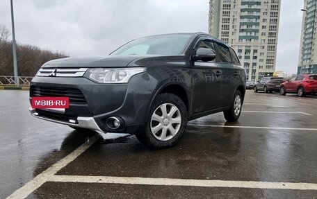 Mitsubishi Outlander III рестайлинг 3, 2014 год, 1 450 000 рублей, 7 фотография