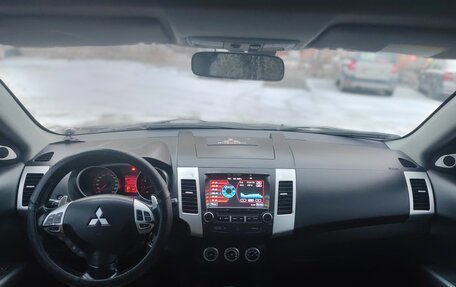 Mitsubishi Outlander III рестайлинг 3, 2007 год, 999 999 рублей, 6 фотография