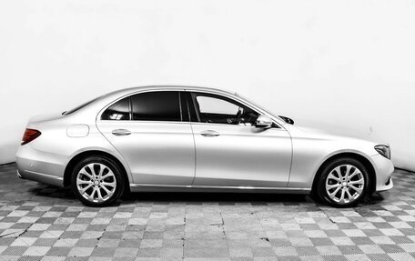 Mercedes-Benz E-Класс, 2016 год, 2 200 000 рублей, 3 фотография