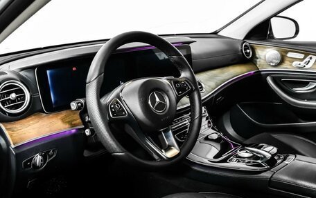 Mercedes-Benz E-Класс, 2016 год, 2 200 000 рублей, 6 фотография