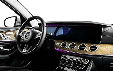 Mercedes-Benz E-Класс, 2016 год, 2 200 000 рублей, 5 фотография