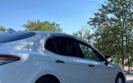 Toyota Camry, 2018 год, 2 650 000 рублей, 4 фотография