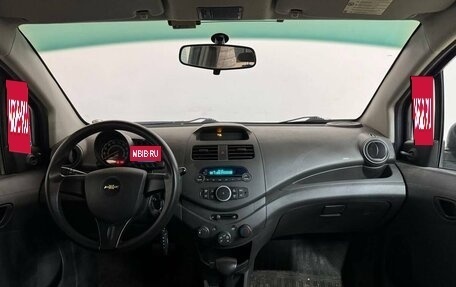 Chevrolet Spark III, 2013 год, 649 000 рублей, 8 фотография