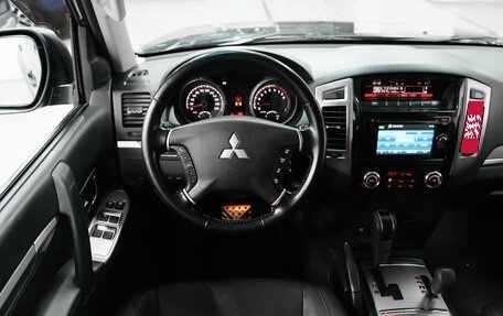 Mitsubishi Pajero IV, 2017 год, 3 000 000 рублей, 20 фотография