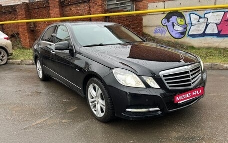 Mercedes-Benz E-Класс, 2011 год, 1 750 000 рублей, 8 фотография