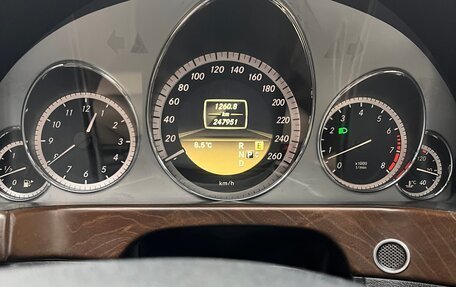 Mercedes-Benz E-Класс, 2011 год, 1 750 000 рублей, 10 фотография