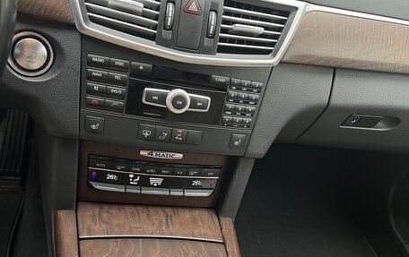 Mercedes-Benz E-Класс, 2011 год, 1 750 000 рублей, 18 фотография