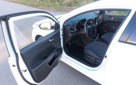 Hyundai Solaris II рестайлинг, 2017 год, 980 000 рублей, 6 фотография