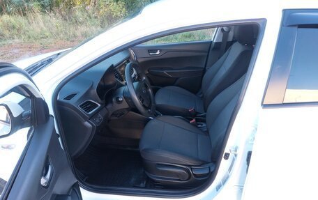 Hyundai Solaris II рестайлинг, 2017 год, 980 000 рублей, 20 фотография