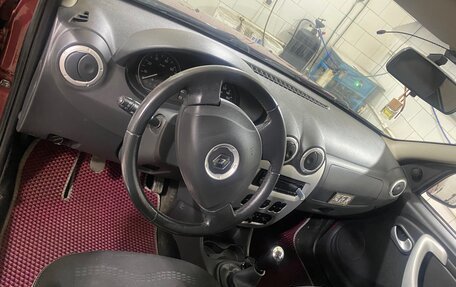 Renault Sandero I, 2012 год, 570 000 рублей, 3 фотография
