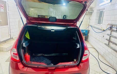 Renault Sandero I, 2012 год, 570 000 рублей, 4 фотография