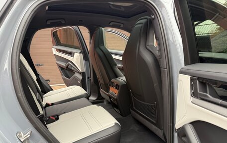 Porsche Cayenne III, 2025 год, 17 800 000 рублей, 22 фотография