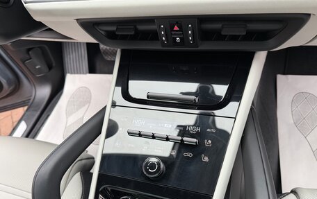 Porsche Cayenne III, 2025 год, 17 800 000 рублей, 18 фотография