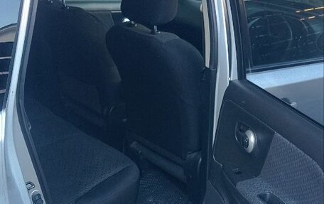 Nissan Note II рестайлинг, 2011 год, 700 000 рублей, 11 фотография