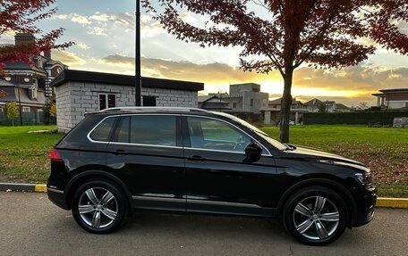 Volkswagen Tiguan II, 2018 год, 3 250 000 рублей, 8 фотография