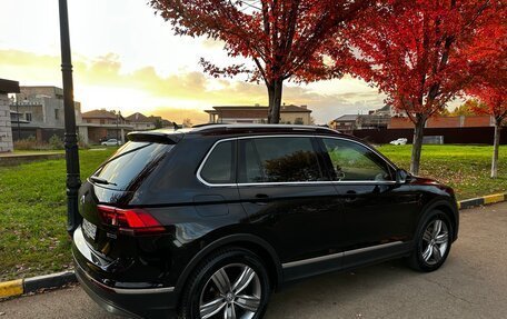 Volkswagen Tiguan II, 2018 год, 3 250 000 рублей, 3 фотография