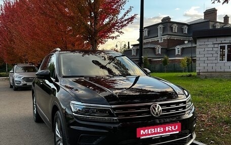 Volkswagen Tiguan II, 2018 год, 3 250 000 рублей, 10 фотография