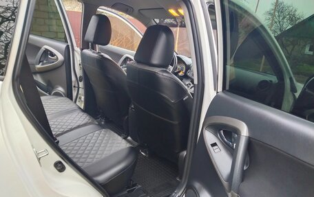 Toyota RAV4, 2011 год, 1 350 000 рублей, 9 фотография