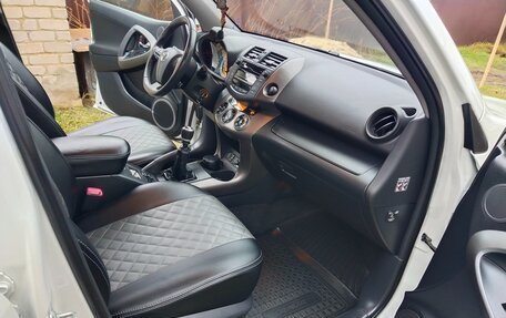 Toyota RAV4, 2011 год, 1 350 000 рублей, 8 фотография