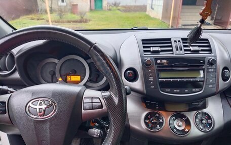 Toyota RAV4, 2011 год, 1 350 000 рублей, 16 фотография