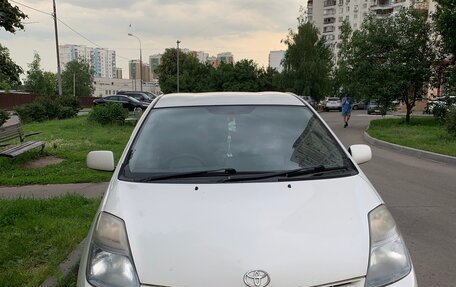 Toyota Prius, 2011 год, 800 000 рублей, 1 фотография