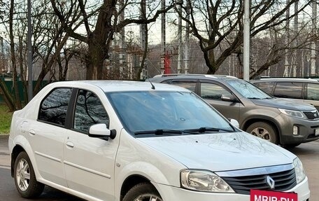 Renault Logan I, 2013 год, 699 990 рублей, 3 фотография