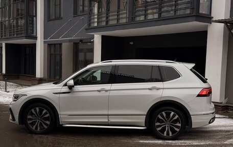 Volkswagen Tiguan II, 2022 год, 2 490 000 рублей, 5 фотография