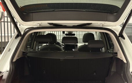 Volkswagen Tiguan II, 2022 год, 2 490 000 рублей, 13 фотография