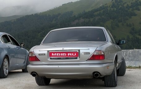 Jaguar XJ III (X350), 1999 год, 1 300 000 рублей, 2 фотография