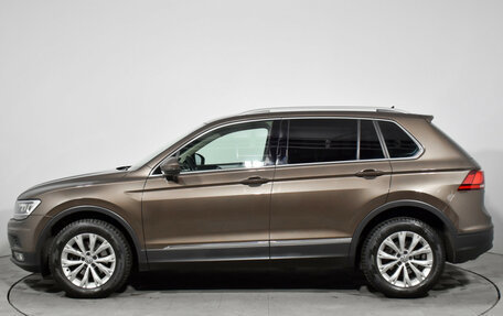 Volkswagen Tiguan II, 2018 год, 2 850 000 рублей, 8 фотография