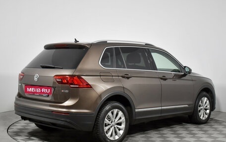 Volkswagen Tiguan II, 2018 год, 2 850 000 рублей, 5 фотография