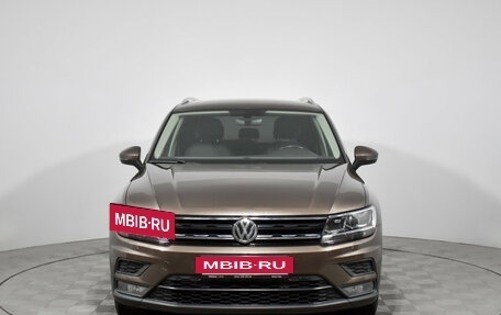 Volkswagen Tiguan II, 2018 год, 2 850 000 рублей, 2 фотография