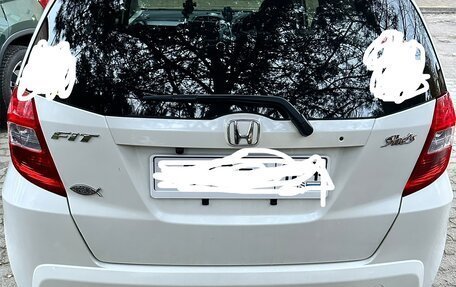 Honda Fit III, 2012 год, 890 000 рублей, 7 фотография