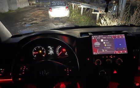 Volkswagen Caravelle T5, 2011 год, 1 755 000 рублей, 3 фотография