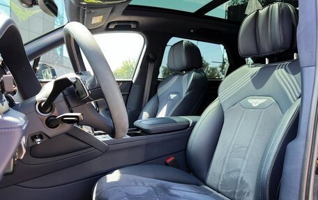 Bentley Bentayga I, 2023 год, 31 000 000 рублей, 15 фотография
